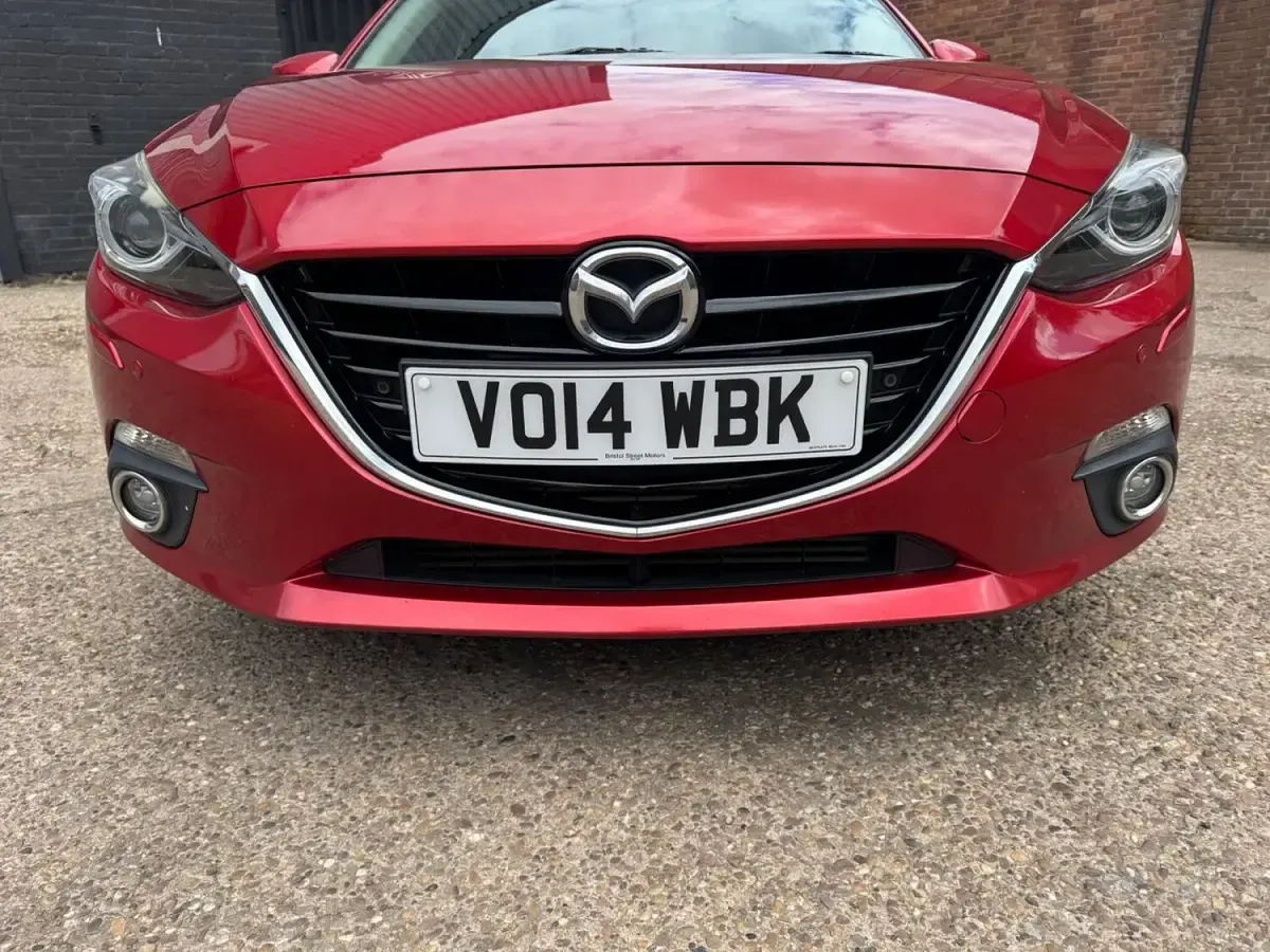 Used Mazda 3 Inclusive 150 HP (110 kW) 2014 Red Sedan