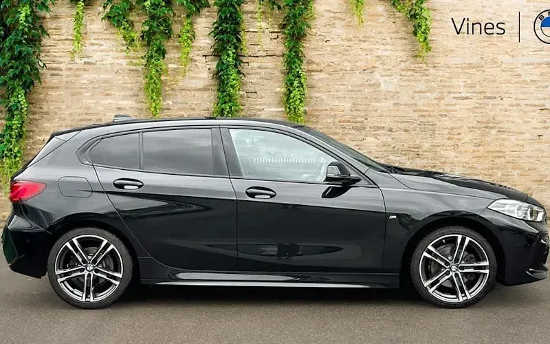 Used BMW 118 M Sport 136 HP (100 kW) 2023 Black Hatchback