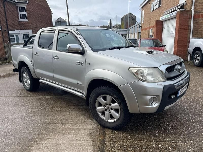 Used Toyota HiLux 2011 Silver Pickup