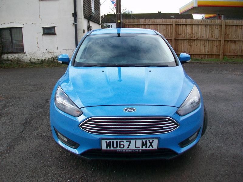 Used Ford Focus Zetec 2017 Blue Hatchback