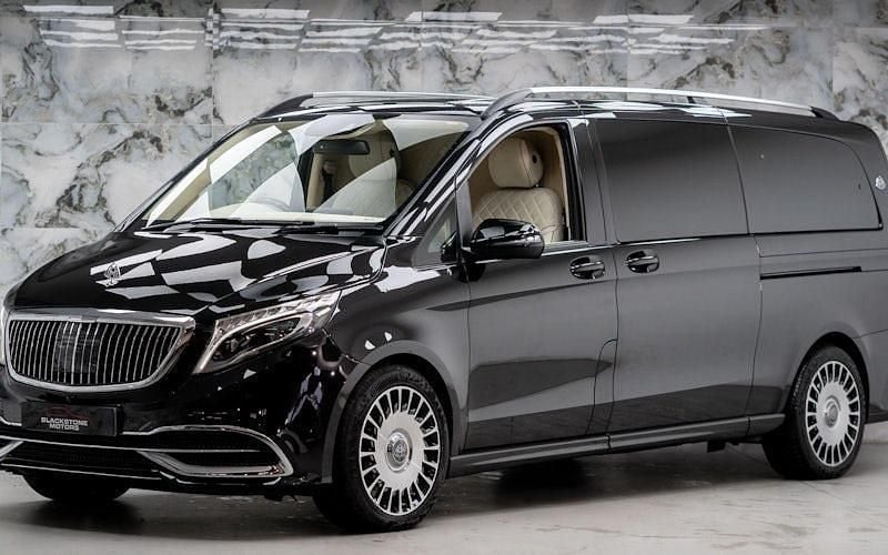 Used Mercedes V300 AMG line 237 HP (174 kW) 2022 Black MPV