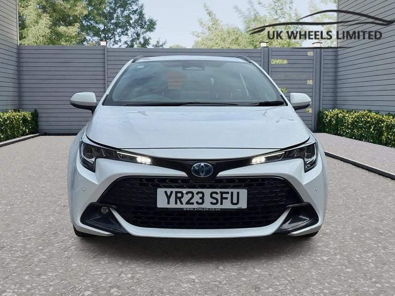 Used Toyota Corolla 2023 White Estate