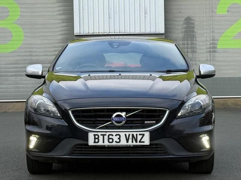 Begagnad Volvo V40 R-Design 115 HK (84 kW) 2014 Svart Halvkombi