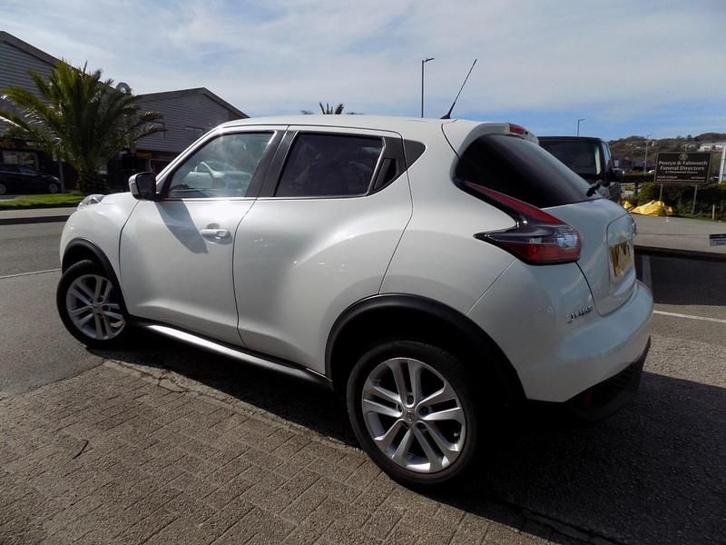 Used Nissan Juke Acenta Premium 2015 White SUV
