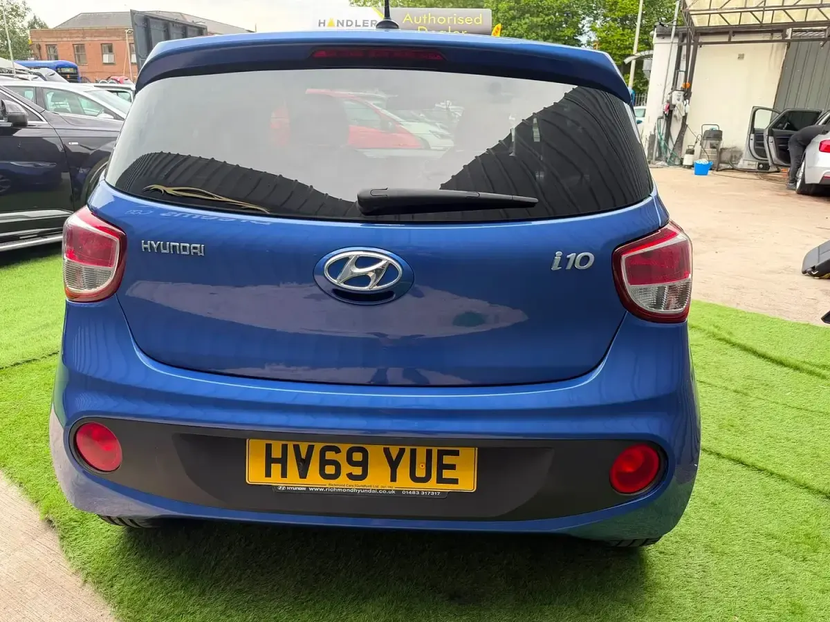 Used Hyundai i10 2019 Blue Hatchback