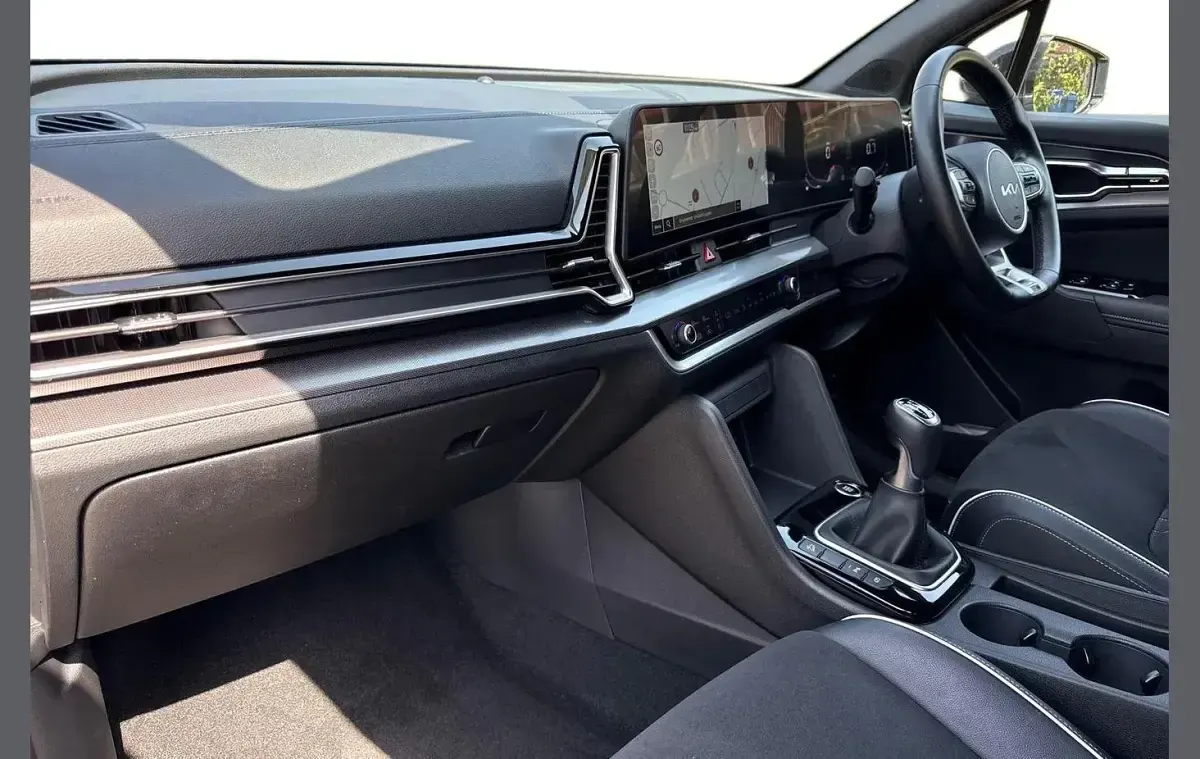 Used Kia Sportage GT-Line 147 HP (108 kW) 2022 Silver SUV