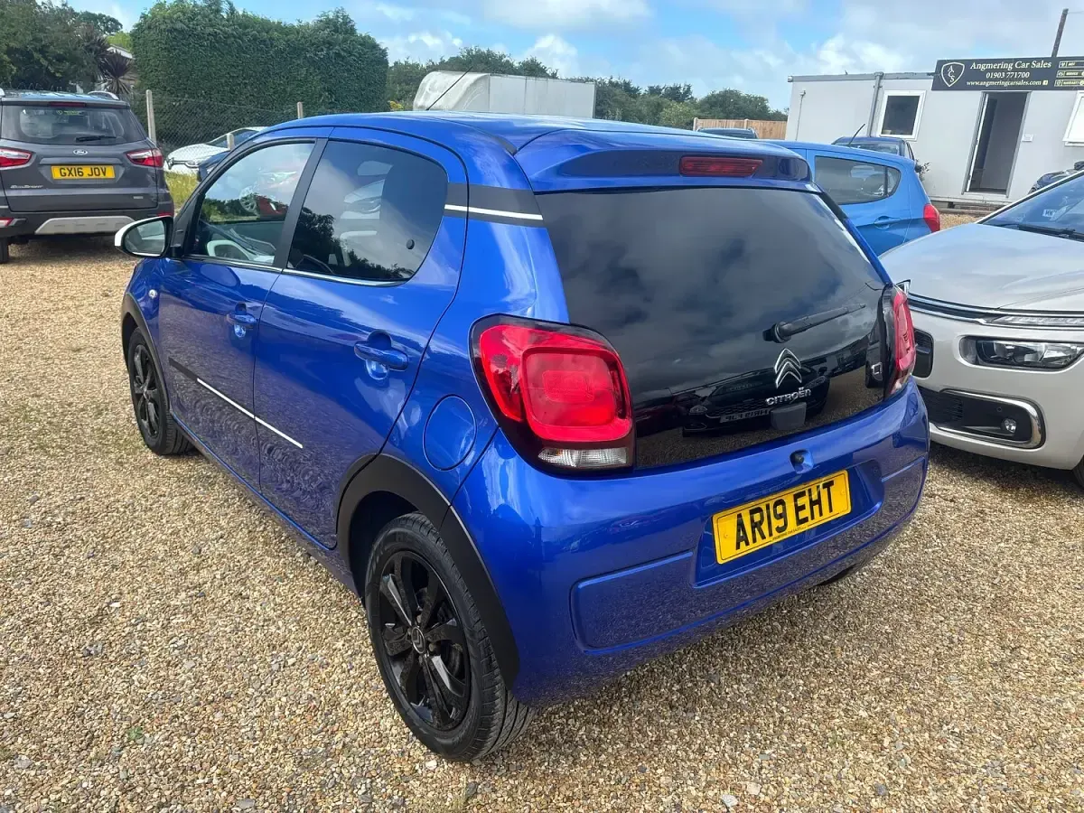 Used Citroën C1 72 HP (52 kW) 2019 Blue Hatchback