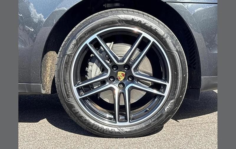 Used Porsche Macan S 348 HP (255 kW) 2021 Grey SUV