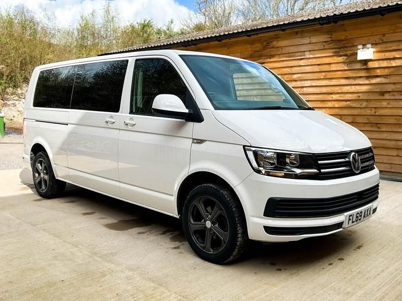 Used VW Transporter SE 150 HP (110 kW) 2019 White Van