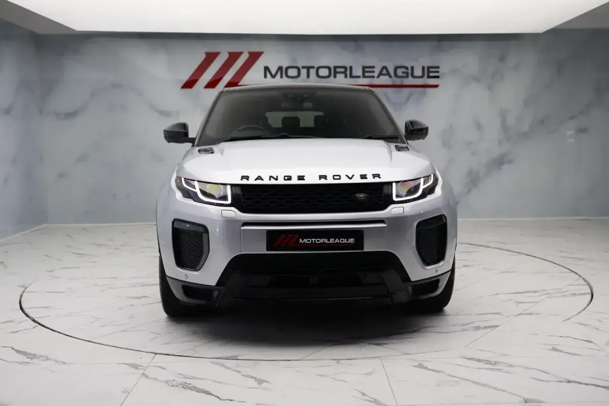 Used Land Rover Range Rover evoque HSE Dynamic 2018 Silver Estate