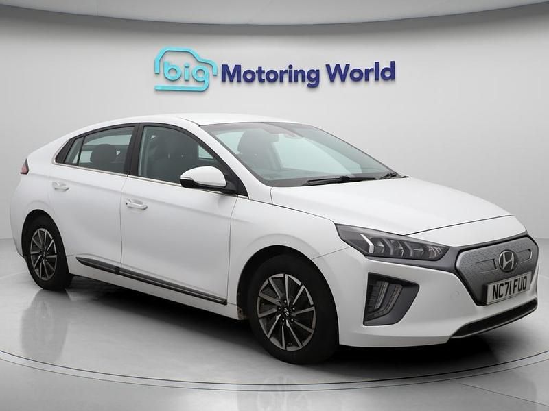 White Used 2022 Hyundai Ioniq 6 Premium Sedan | £9,800 (Good price) - Image 1/4