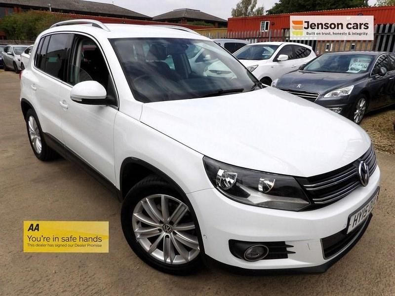 White Used 2015 VW Tiguan Match SUV | £7,490 (Good price) - Image 1/4
