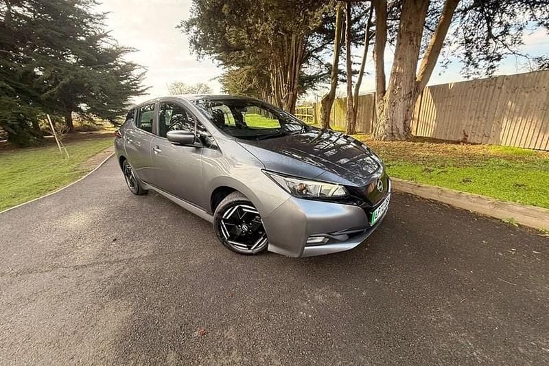 Used Nissan Leaf Acenta 110 kW (150 HP) 2022 Grey Hatchback