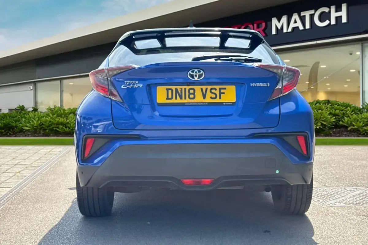 Used Toyota C-HR 122 HP (89 kW) 2018 Blue SUV