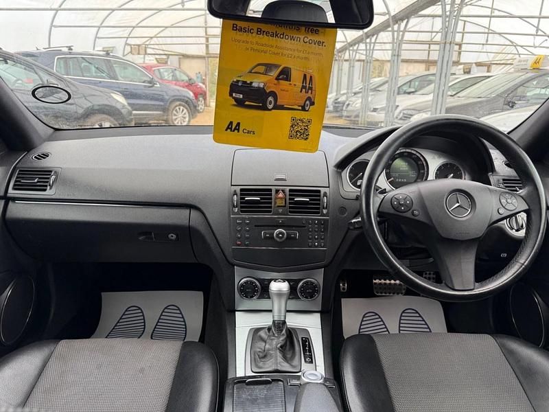 Used Mercedes C180 156 HP (114 kW) 2008 Black Sedan