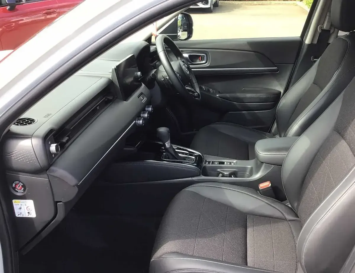 Used Honda HR-V Advance 131 HP (96 kW) 2025 White SUV