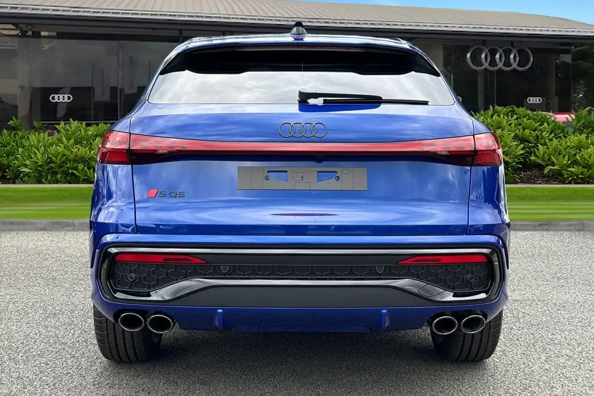 New Audi SQ5 Sportback Black Edition 2026 Blue SUV