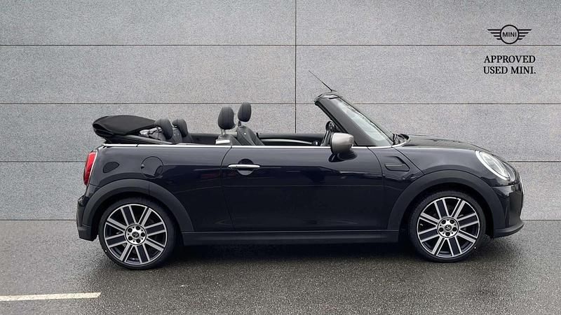 Used Mini Cooper Exclusive 134 HP (98 kW) 2023 Black Hatchback