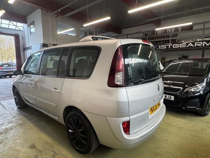 Usado Renault Grand Espace 150 HP (110 kW) 2008 Prateado Monovolume