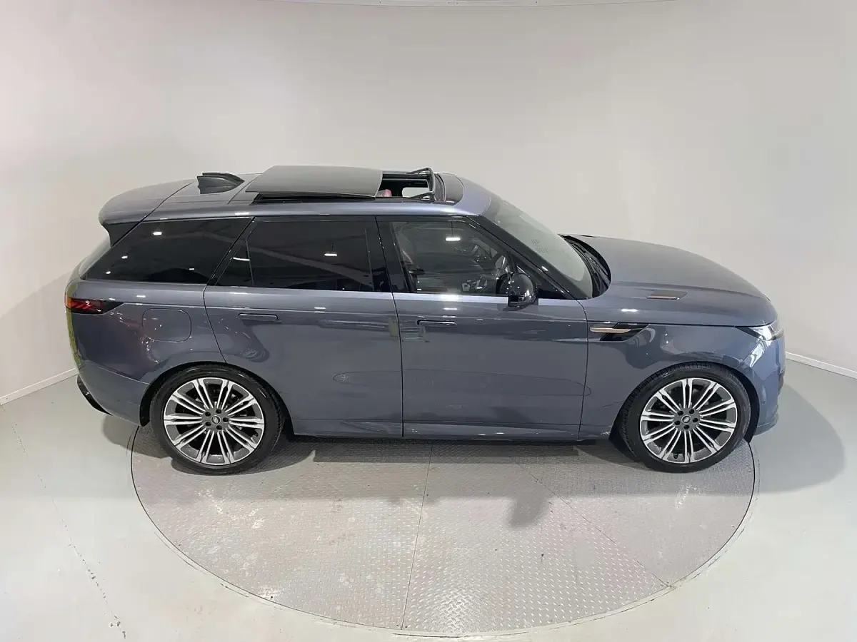 Used Land Rover Range Rover Sport SE Dynamic 295 HP (216 kW) 2023 Blue SUV