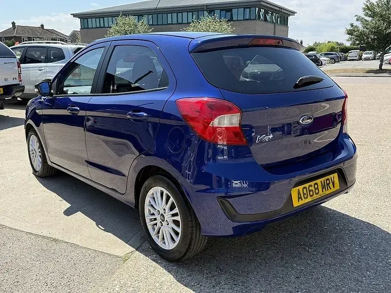 Used Ford Ka Plus Zetec 85 HP (62 kW) 2018 Blue Hatchback