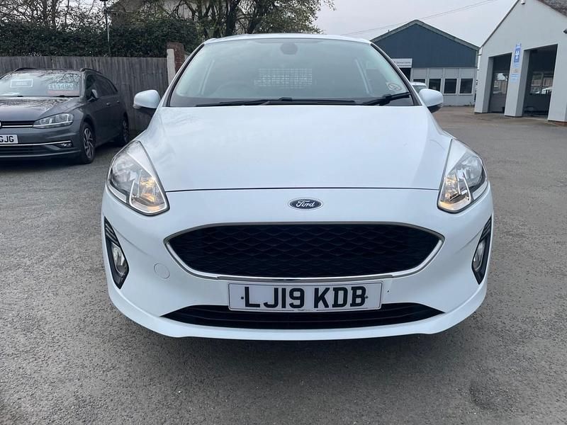Używany Ford Fiesta S 2019 Biały Hatchback