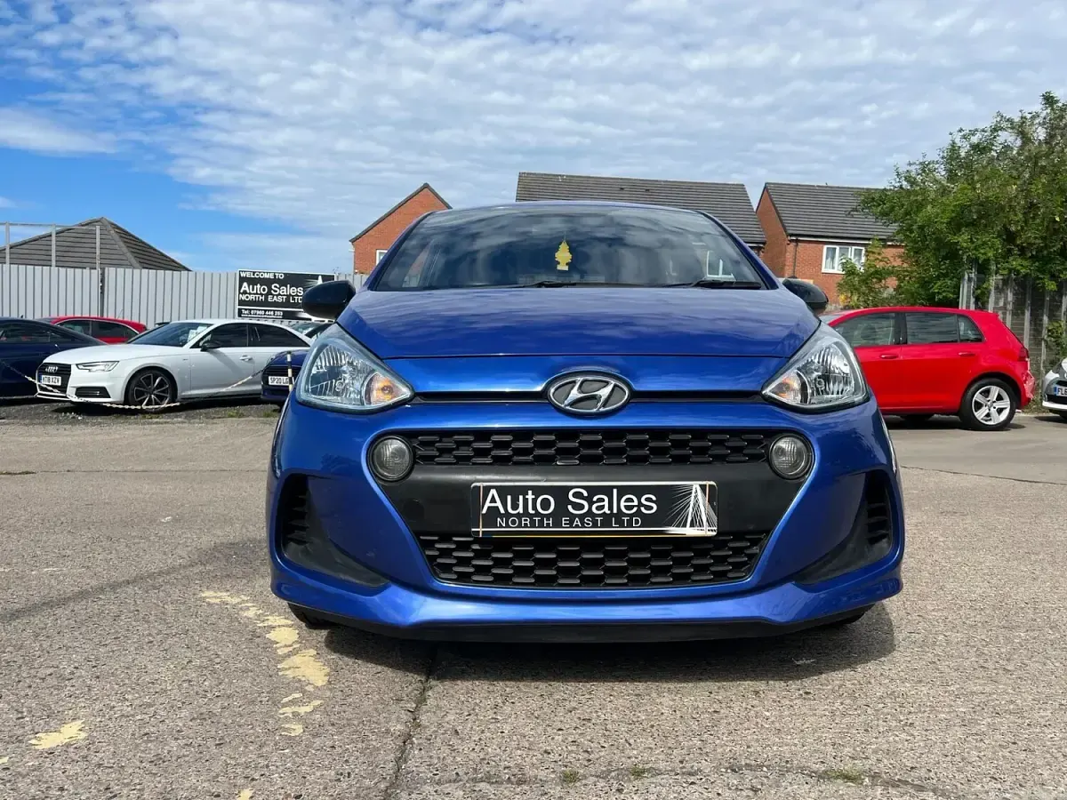 Used Hyundai i10 GO! 67 HP (49 kW) 2018 Blue Hatchback