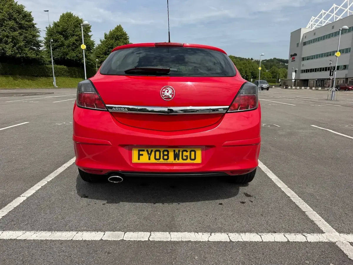Used Vauxhall Astra Sport 115 HP (84 kW) 2008 Red Hatchback