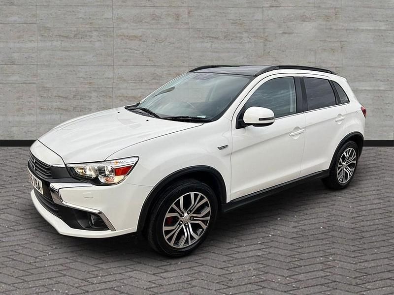 Used Mitsubishi ASX 147 HP (108 kW) 2017 White SUV