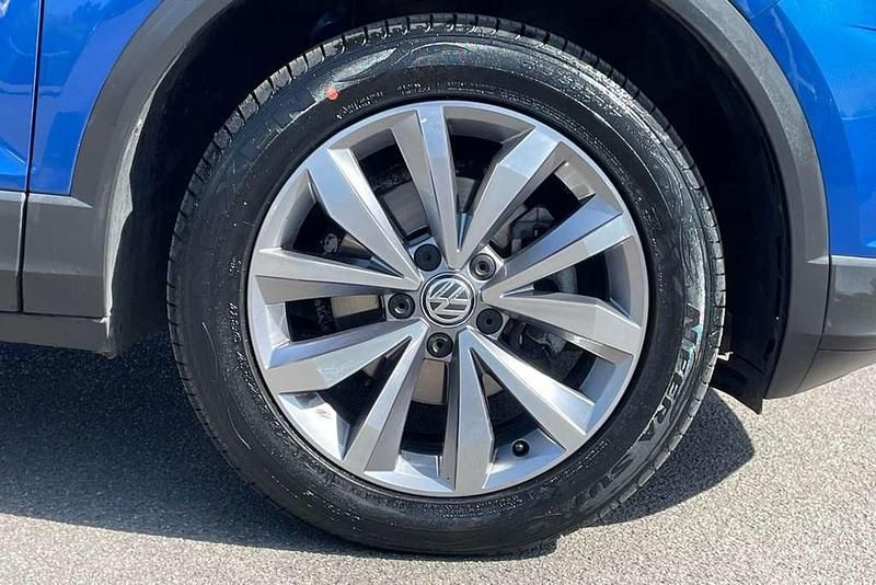 Used VW T-Roc Design 150 HP (110 kW) 2018 Blue SUV
