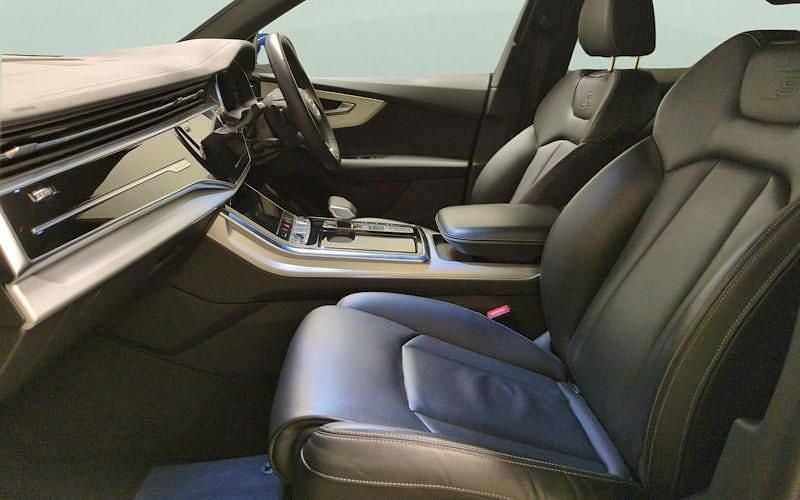 Used Audi Q8 S-Line 340 HP (250 kW) 2023 Blue SUV