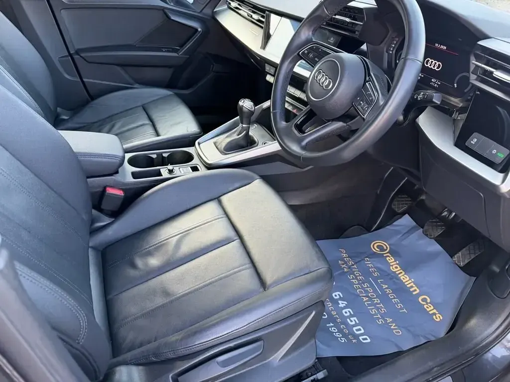 Usado Audi A3 Sport 150 CV (110 kW) 2022 Gris Berlina