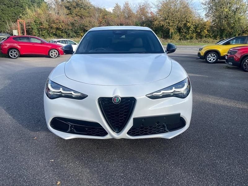 New Alfa Romeo Stelvio Veloce 210 HP (154 kW) 2025 White SUV