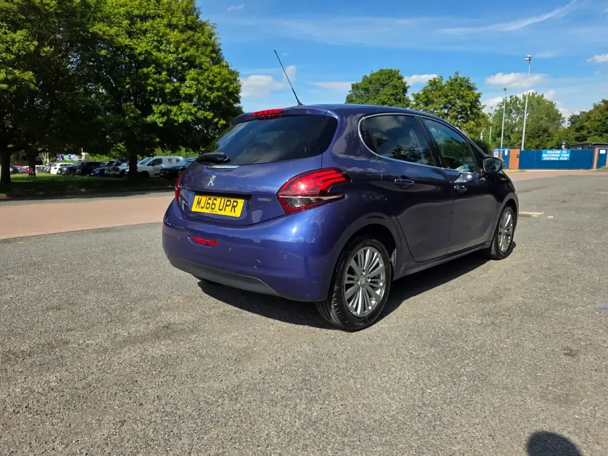 Used Peugeot 208 Allure 2017 Blue Hatchback