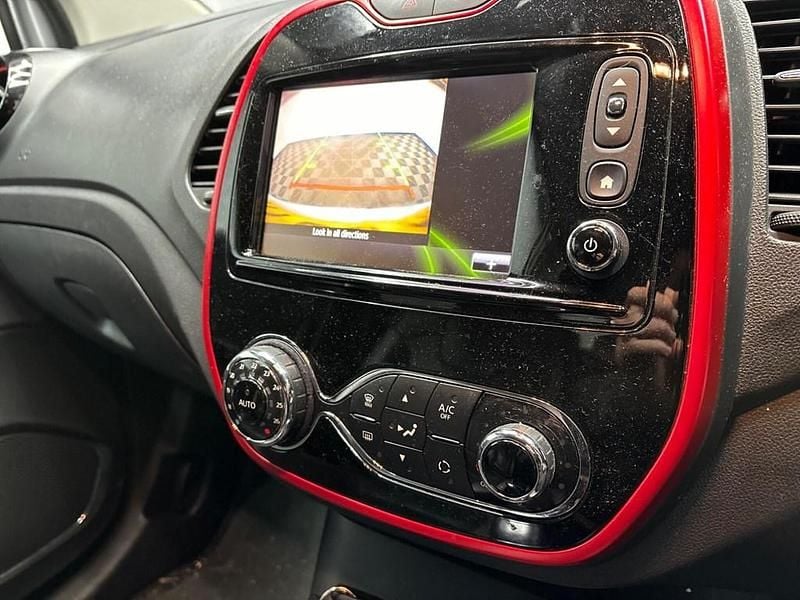 Used Renault Captur Signature 2017 Silver SUV