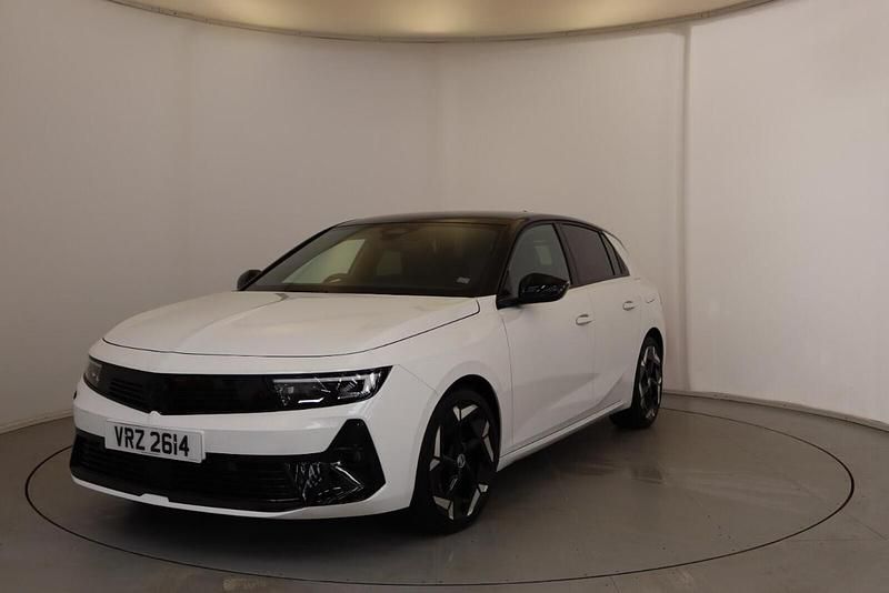 Second-hand Vauxhall Astra GSe 222 CP (163 kW) 2023 Alb Hatchback