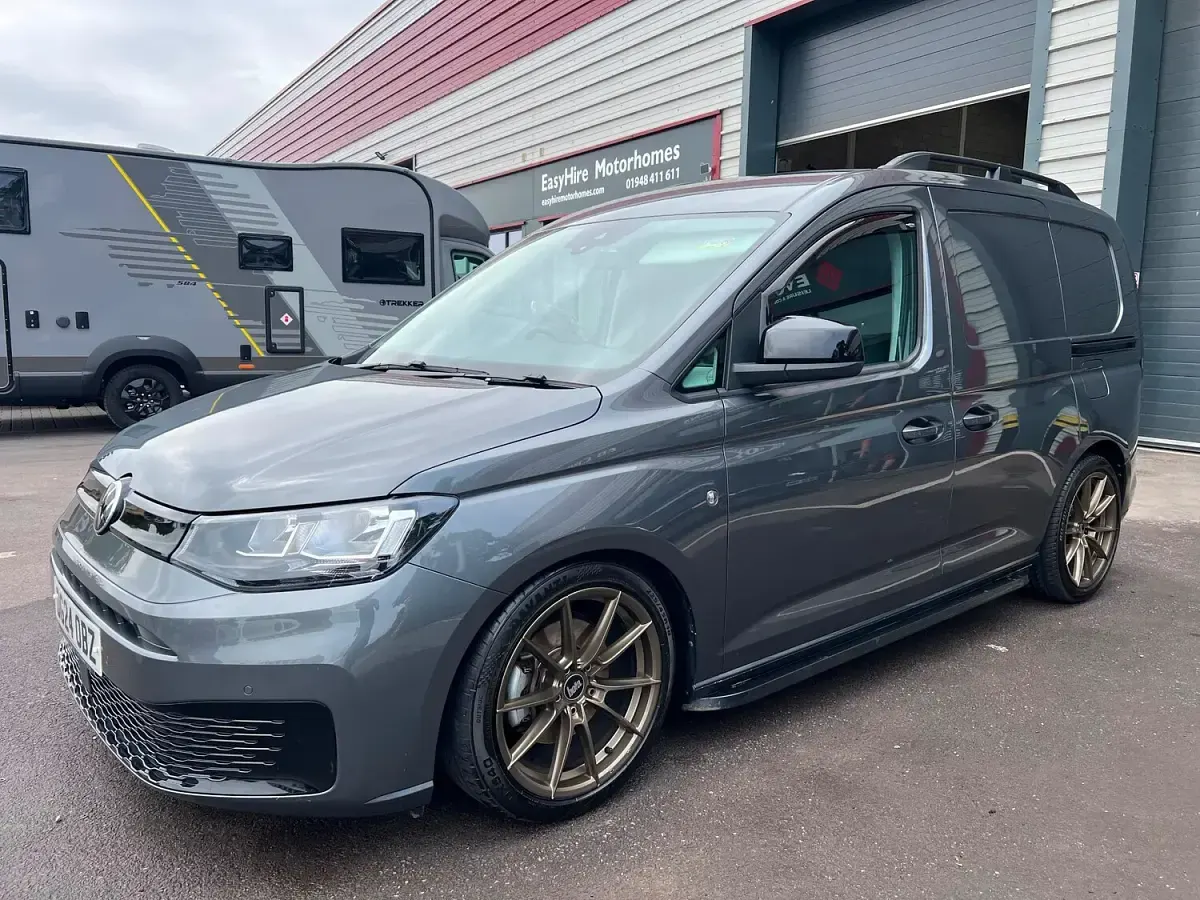 Used VW Caddy Pro 122 HP (89 kW) 2024 Grey MPV