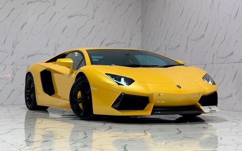 Used Lamborghini Aventador 700 HP (514 kW) 2015 Coupe