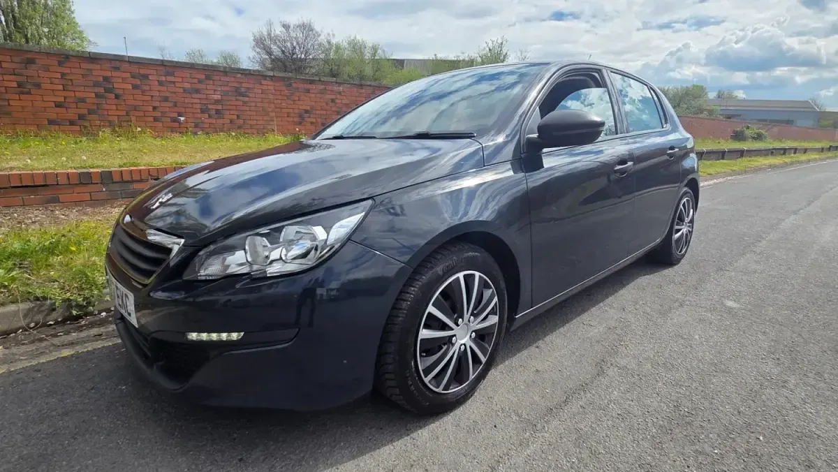 Używany Peugeot 308 Access 2017 Szary Hatchback