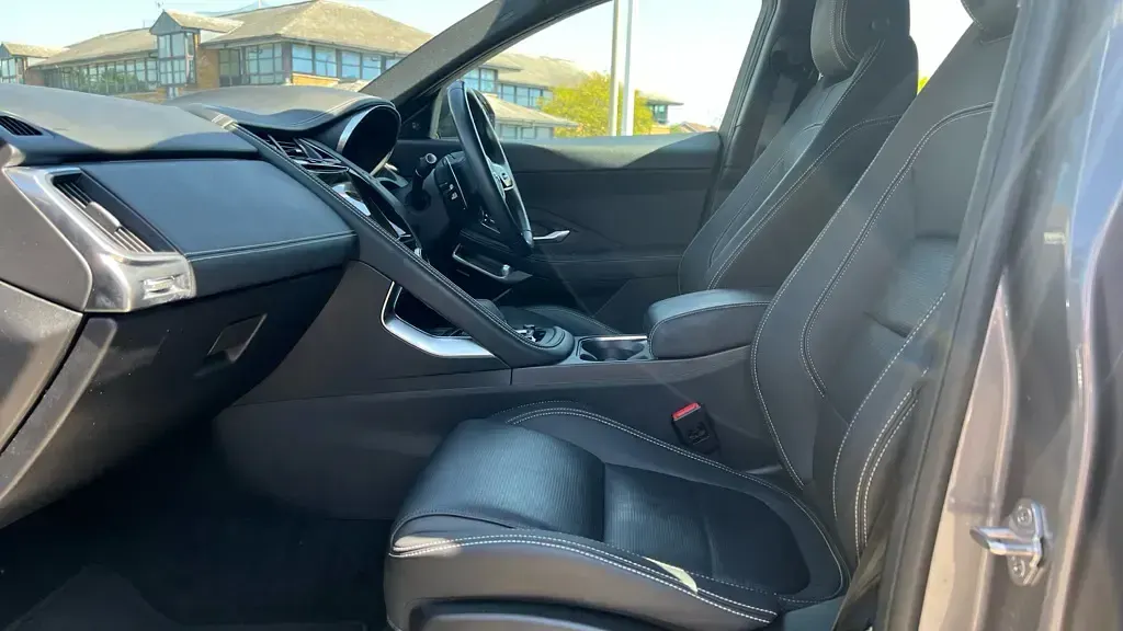Used Jaguar E-Pace R-Dynamic 309 HP (227 kW) 2022 Grey SUV