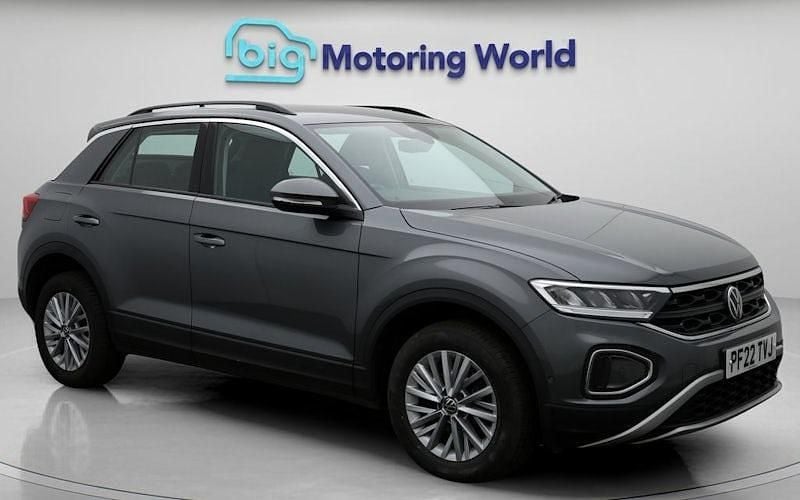 Used 2024 VW T-Roc Life SUV | £17,000 (Good price) - Image 1/4