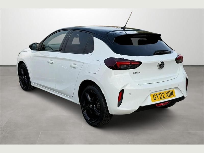 Used Vauxhall Corsa Edition 99 HP (72 kW) 2022 White Hatchback