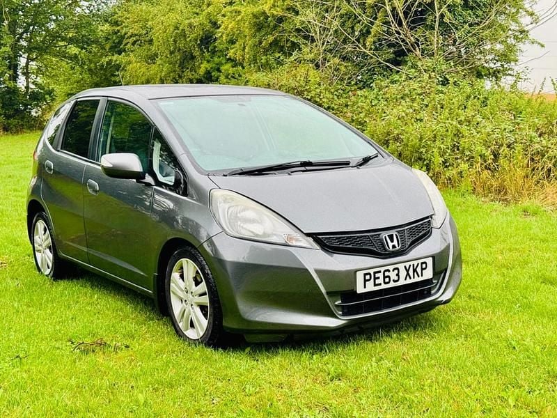 Grey Used 2013 Honda Jazz ES Hatchback | £3,950 (Super price) - Image 1/4