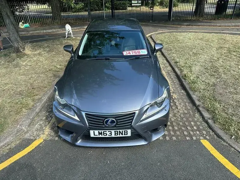 Used Lexus IS300h 223 HP (164 kW) 2013 Grey Sedan