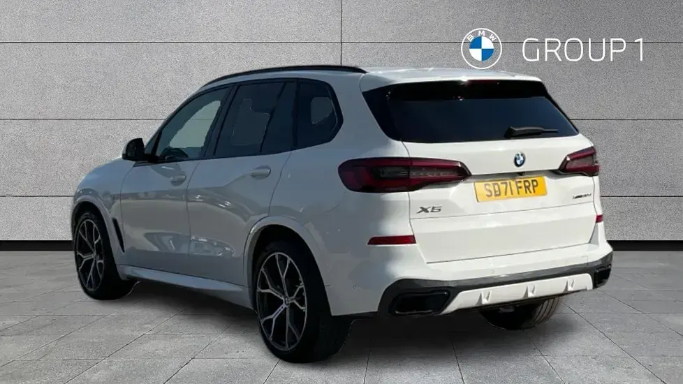 Used BMW X5 M Sport 286 HP (210 kW) 2021 White SUV