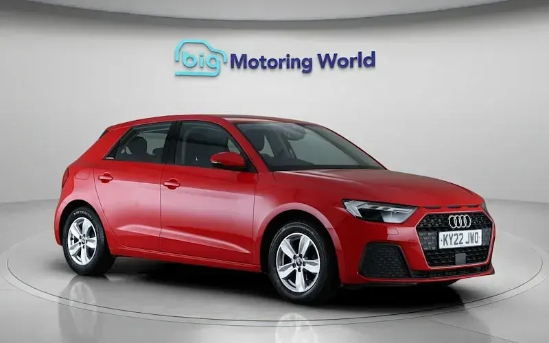Usado Audi A1 Sportback 95 HP (69 kW) 2022 Vermelho Citadino