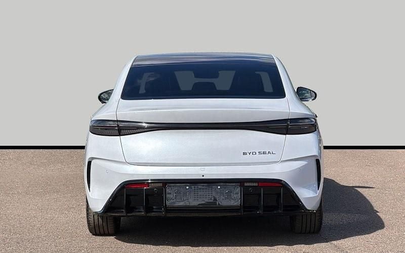 New BYD Seal 389 kW (530 HP) 2026 Sedan