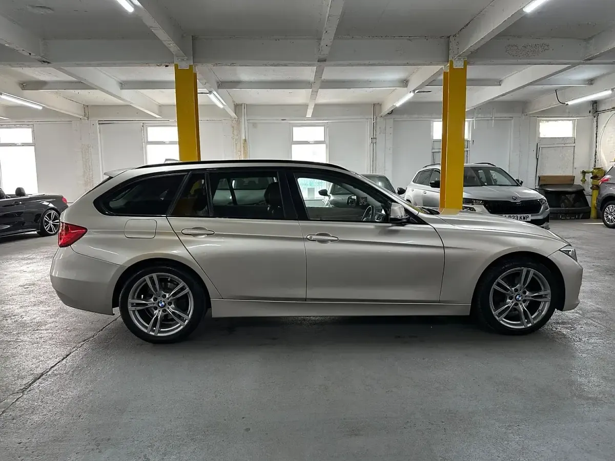 Used BMW 318 Luxury Line 2014 Silver Estate