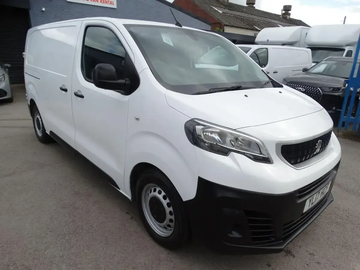 Używany Peugeot Expert S 2017 Biały Van