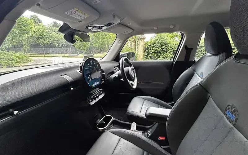 Used Mini Cooper Classic 150 kW (204 HP) 2025 Black Hatchback